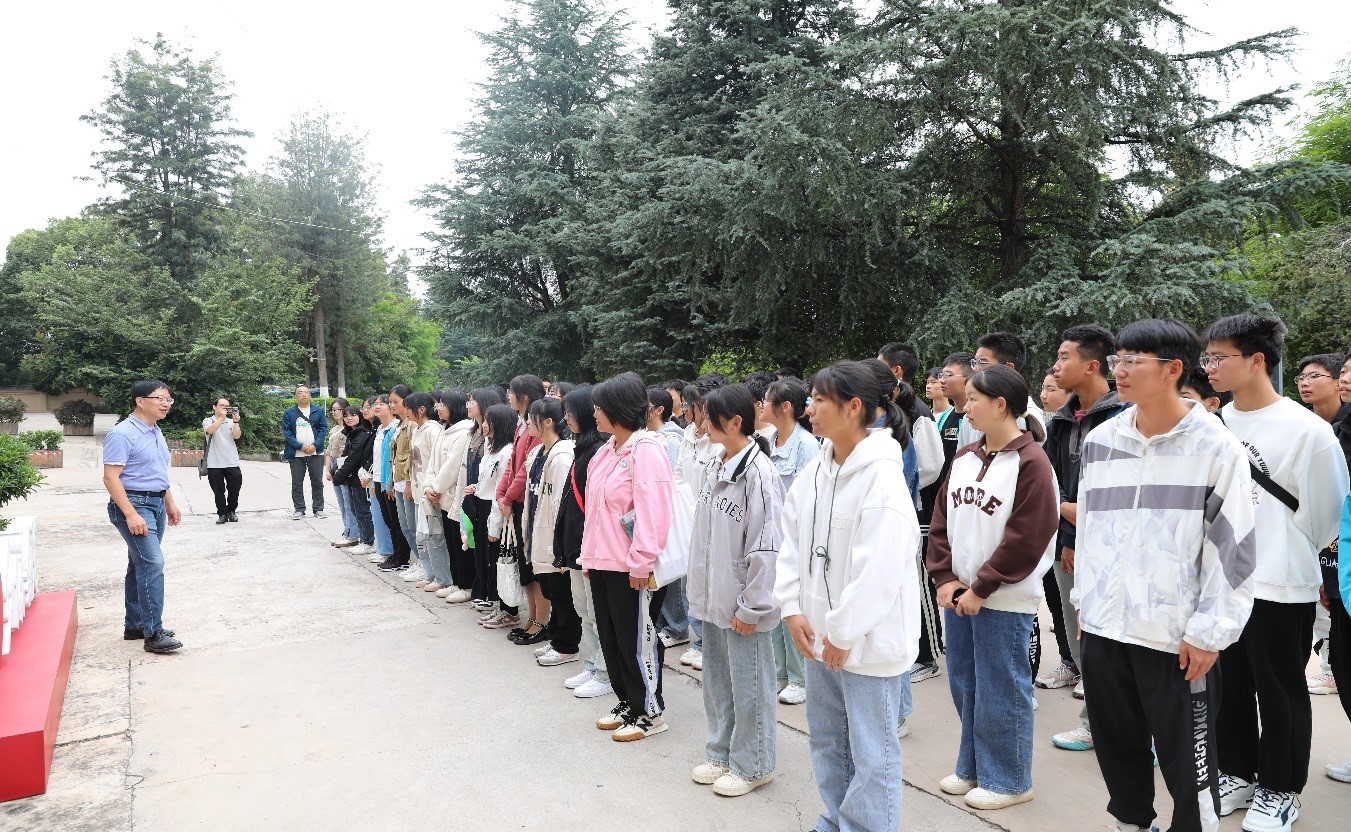 许金-玉溪师范学院美术学院