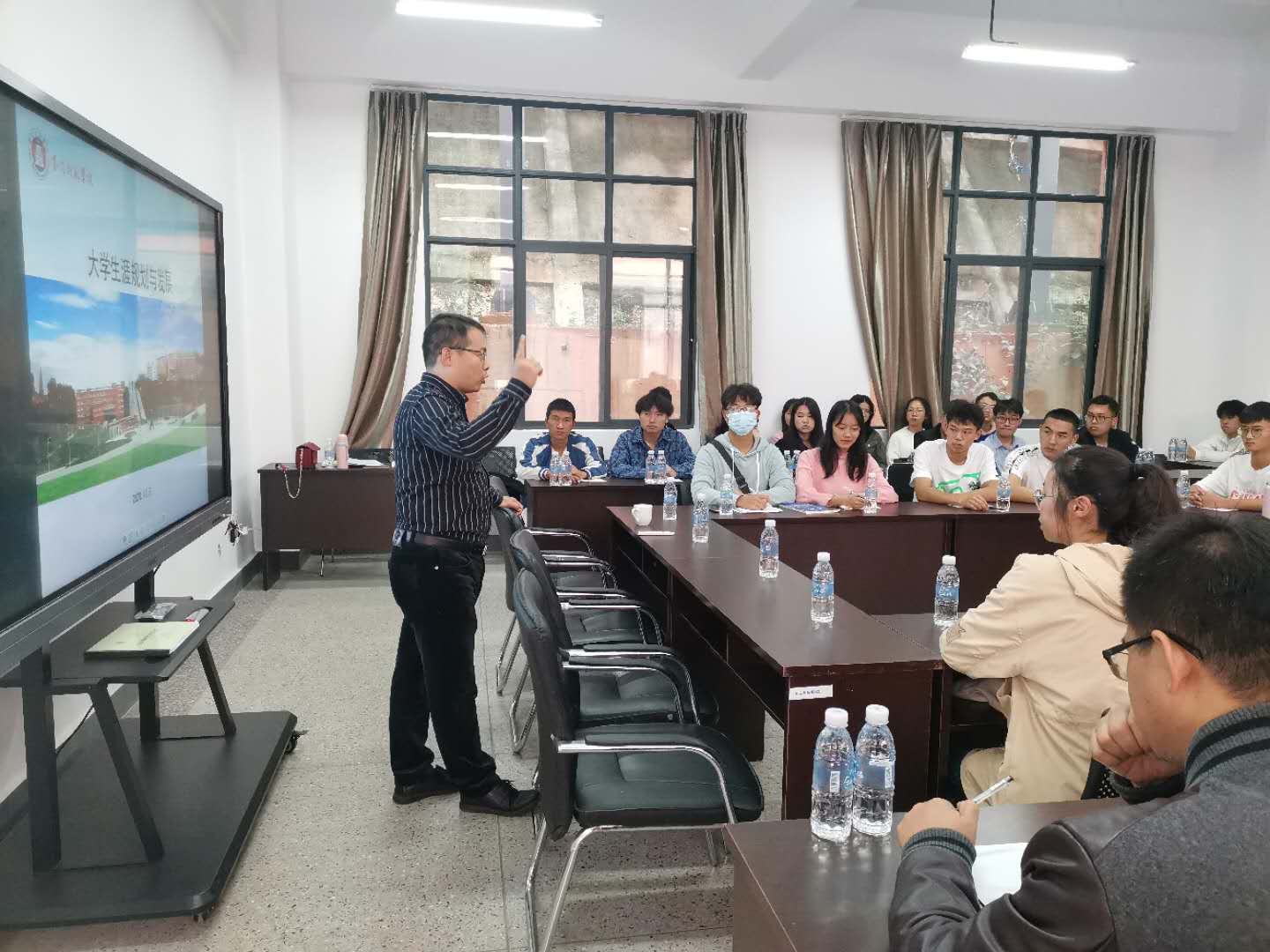 1604910744790450.jpg 1604910744790450.jpg