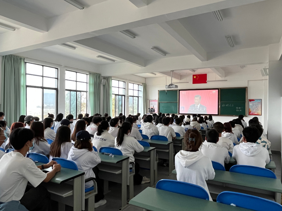 农职院学生.jpg 农职院学生.jpg