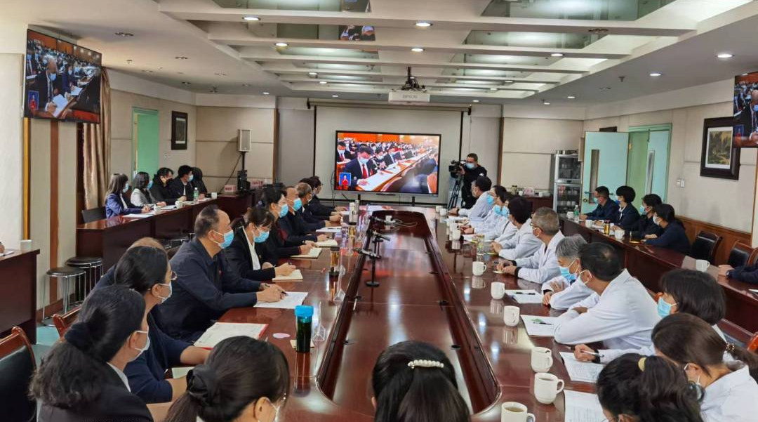 市中医院组织全体党员.jpg 市中医院组织全体党员.jpg