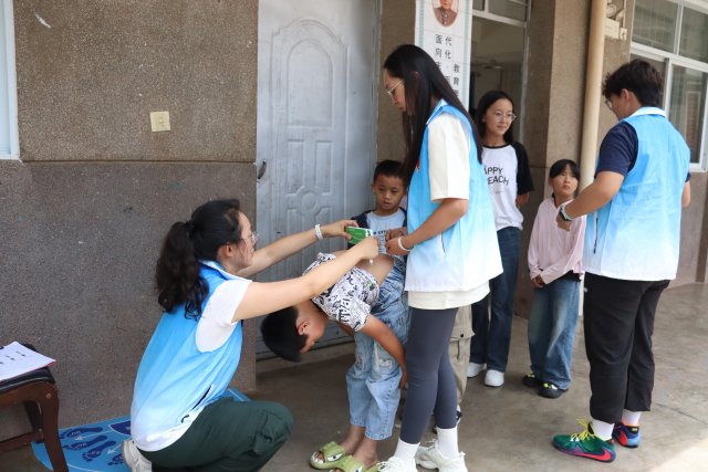 脊柱侧弯筛查和FMS功能性测试1.jpg 脊柱侧弯筛查和FMS功能性测试1.jpg